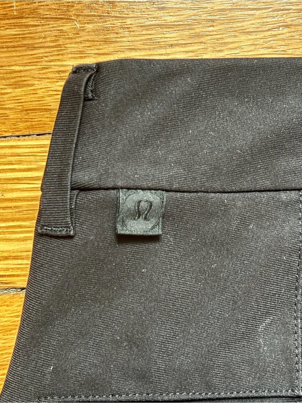30x28 Lululemon Commission Men's Black Solid Pants Button Closure